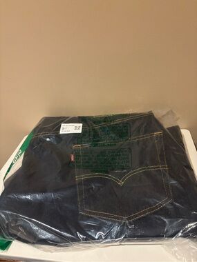 48x32 Levi’s Big and Tall 550 Jeans